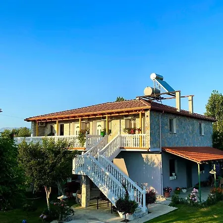 Holiday home Holiday House Lezhe
