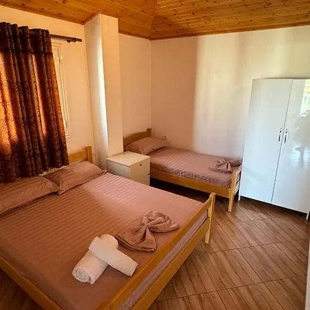 Holiday House Holiday home Lezhe