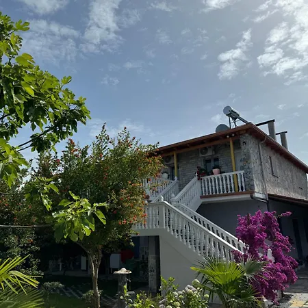 Holiday House Lezhe